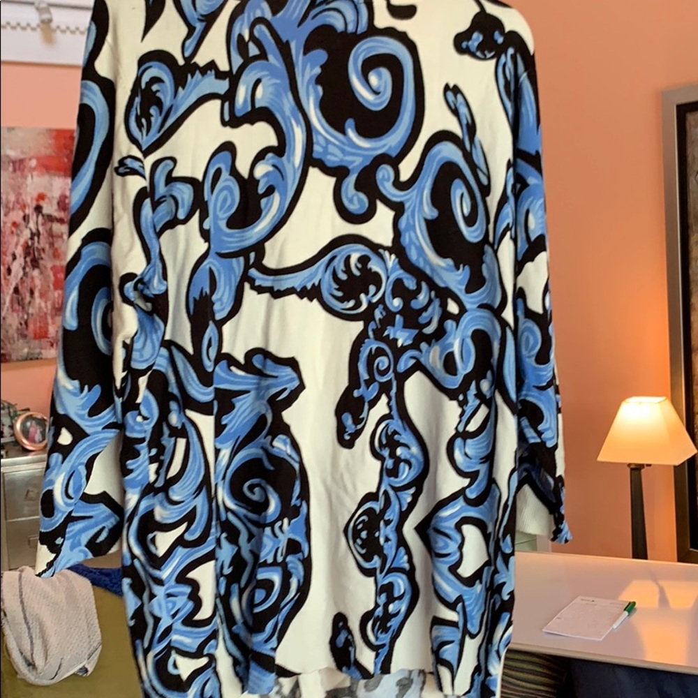 Cardigan - Picture 5 of 5